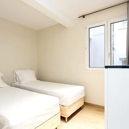Apartment Louvre Comedy Paris